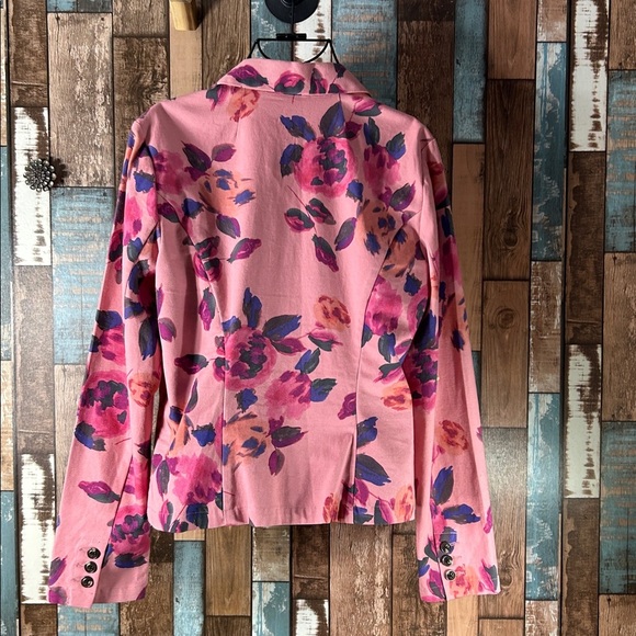 CAbi Pink and Purple Floral Jacket - Picture 15 of 16